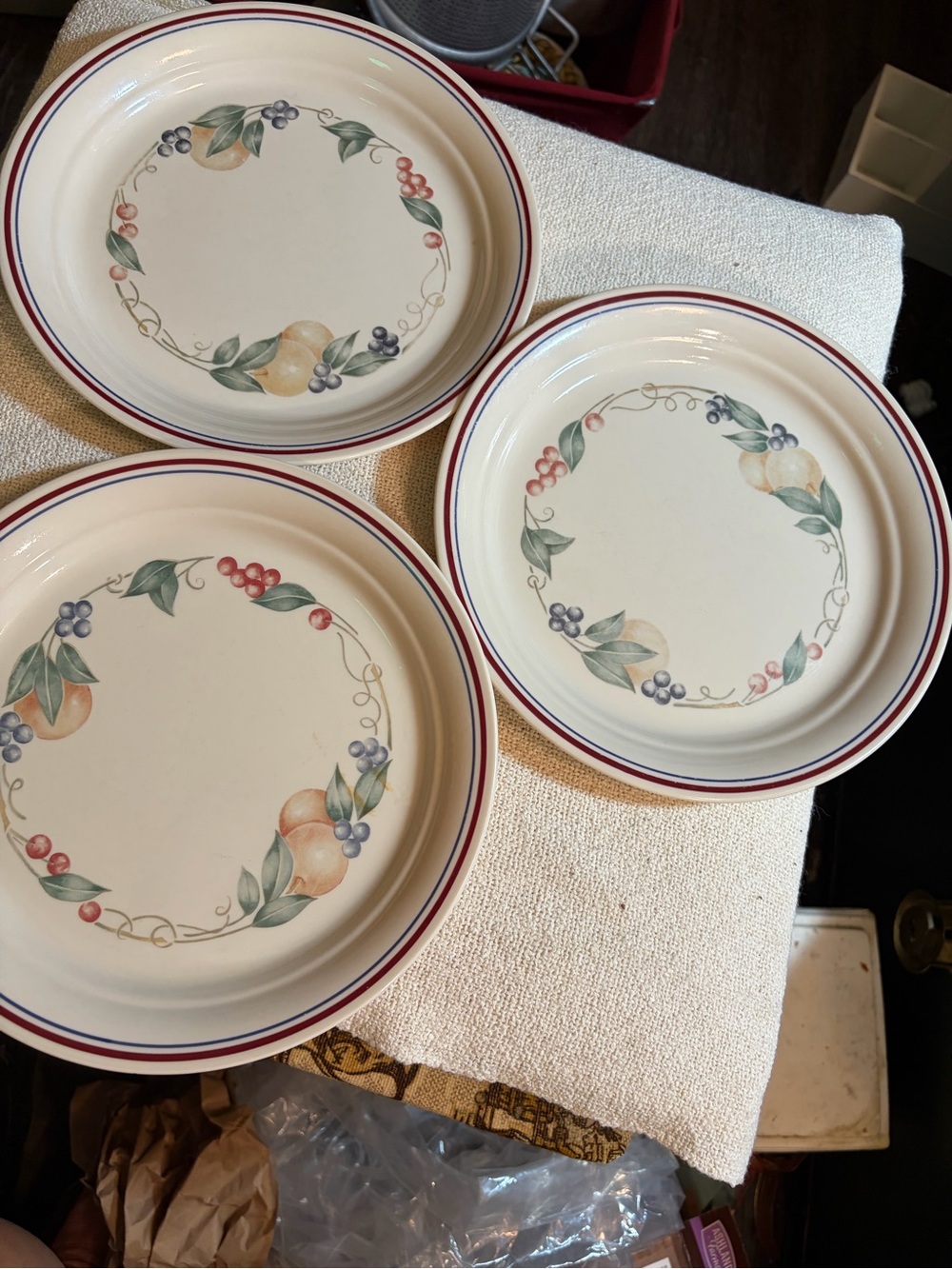Vintage Corelle Abundance 8.5" Luncheon Salad Plates Set of 6. Retro vibe - Picture 8 of 13